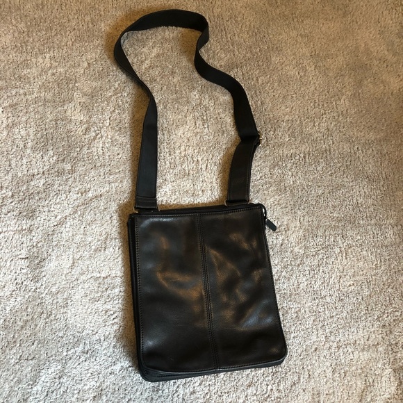 Vintage Fossil leather crossbody/shoulder bag - Picture 2 of 7